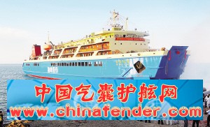 5月9日黄昏时分,宝岛16号客滚船从威隆1号船台滑入大海。本报记者苏晓杰 摄