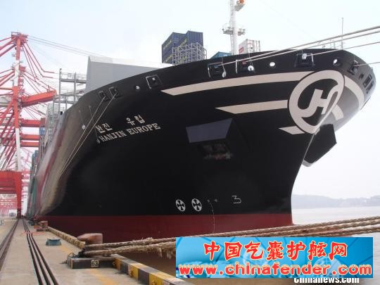 14万吨巨轮——“韩进欧洲”号首航洋山
