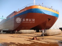 船舶上下水接水吉水气囊 修船用起重滚动、围堰沉箱打捞助浮气囊图3