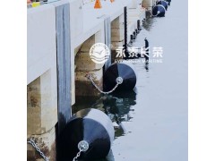 永泰船用实心防撞靠球聚氨酯碰垫船舶泡沫护舷碰球防撞岸边碰垫球图2